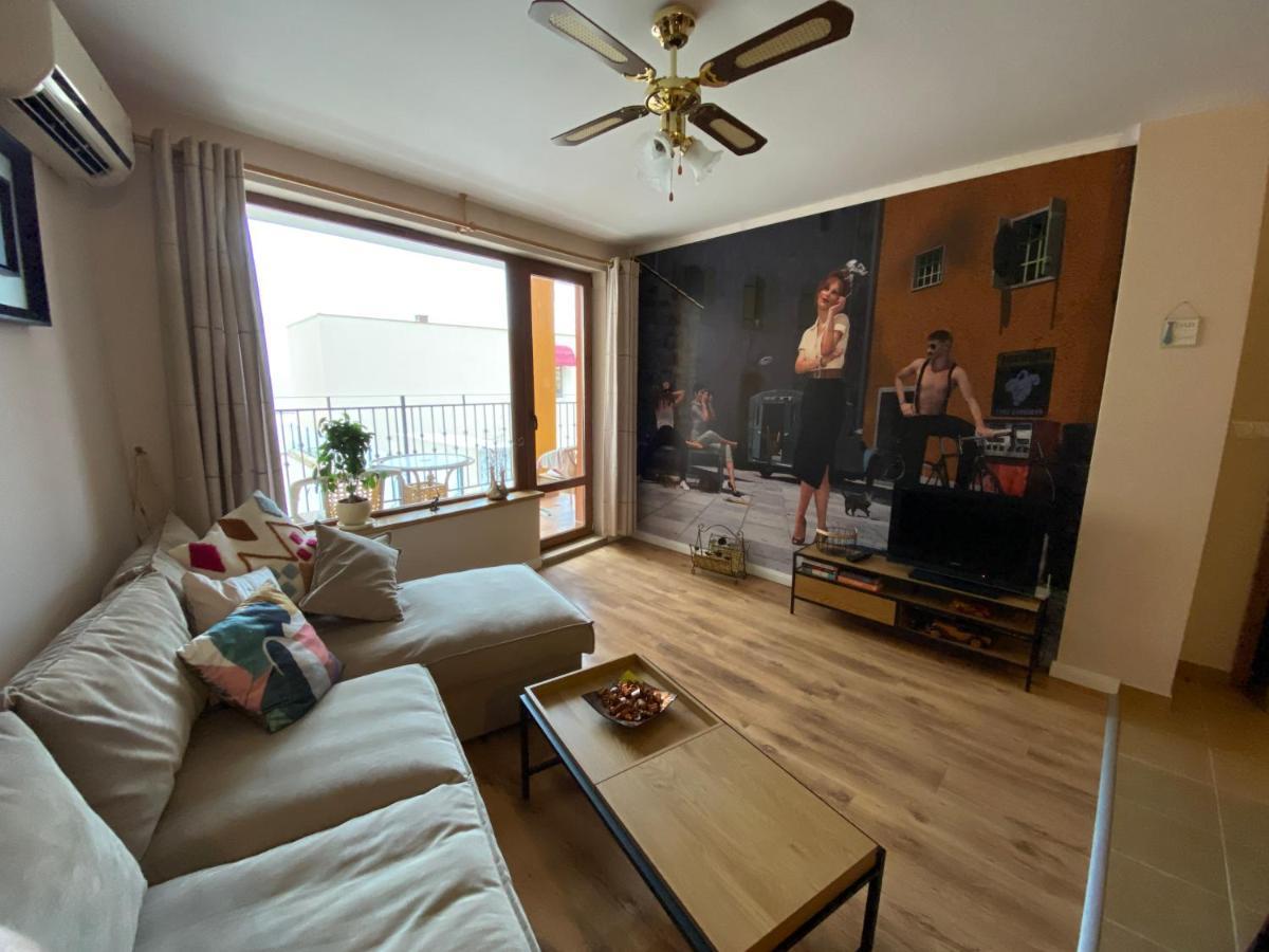 Supreme Danieli - Holiday Apartment By The Sea Balchik Exterior photo